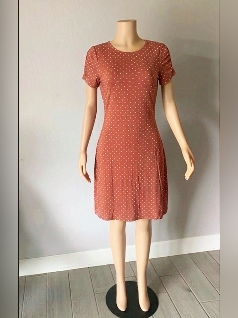 Old Navy Women's Polka Dot Dress Terracotta Rust Size M Casual Short Sleeve Midi - Picture 1 of 6